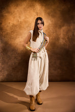 Load image into Gallery viewer, The Aaira Set Beige